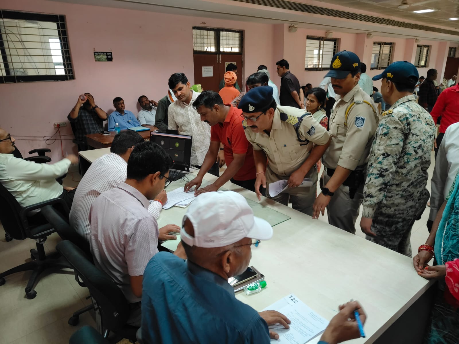 कलेक्ट्रेट की जन-सुनवाई (2)