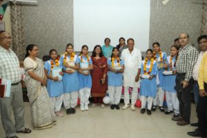 जिले के स्कूलों में मनाए गए प्रवेशोत्सव (1)