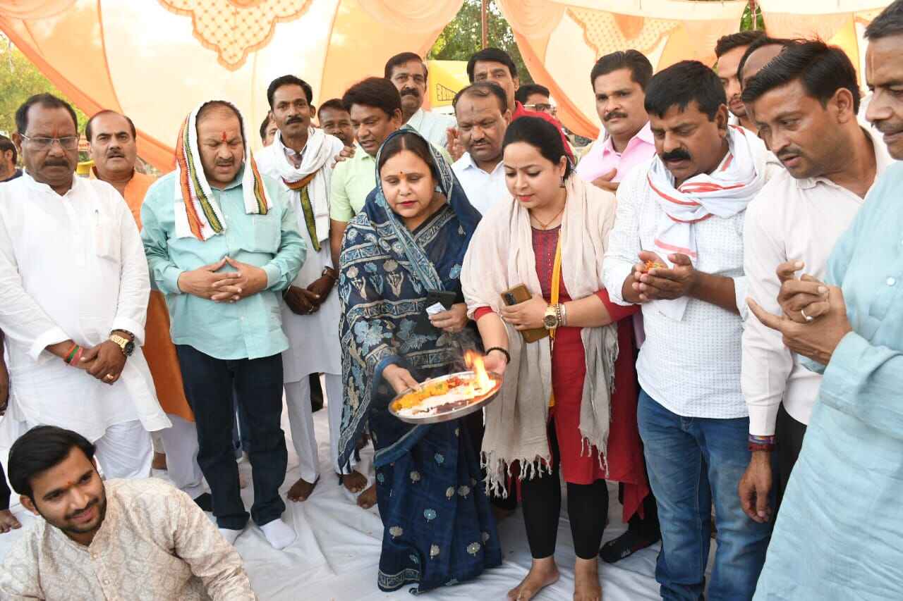भव्य कलश यात्रा 14 को, कौशिक जी महाराज होंगे शामिल