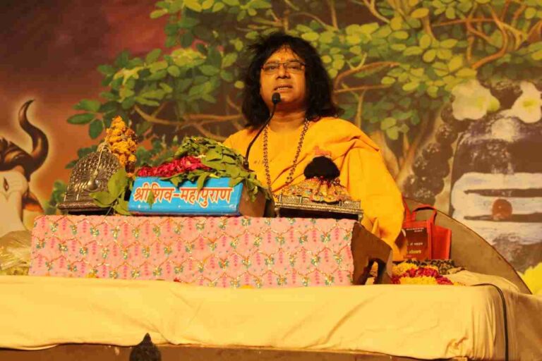 बेटी परहित में पूरा जीवन लगा देती है,इसलिए बेटी को खूब प्यार करो