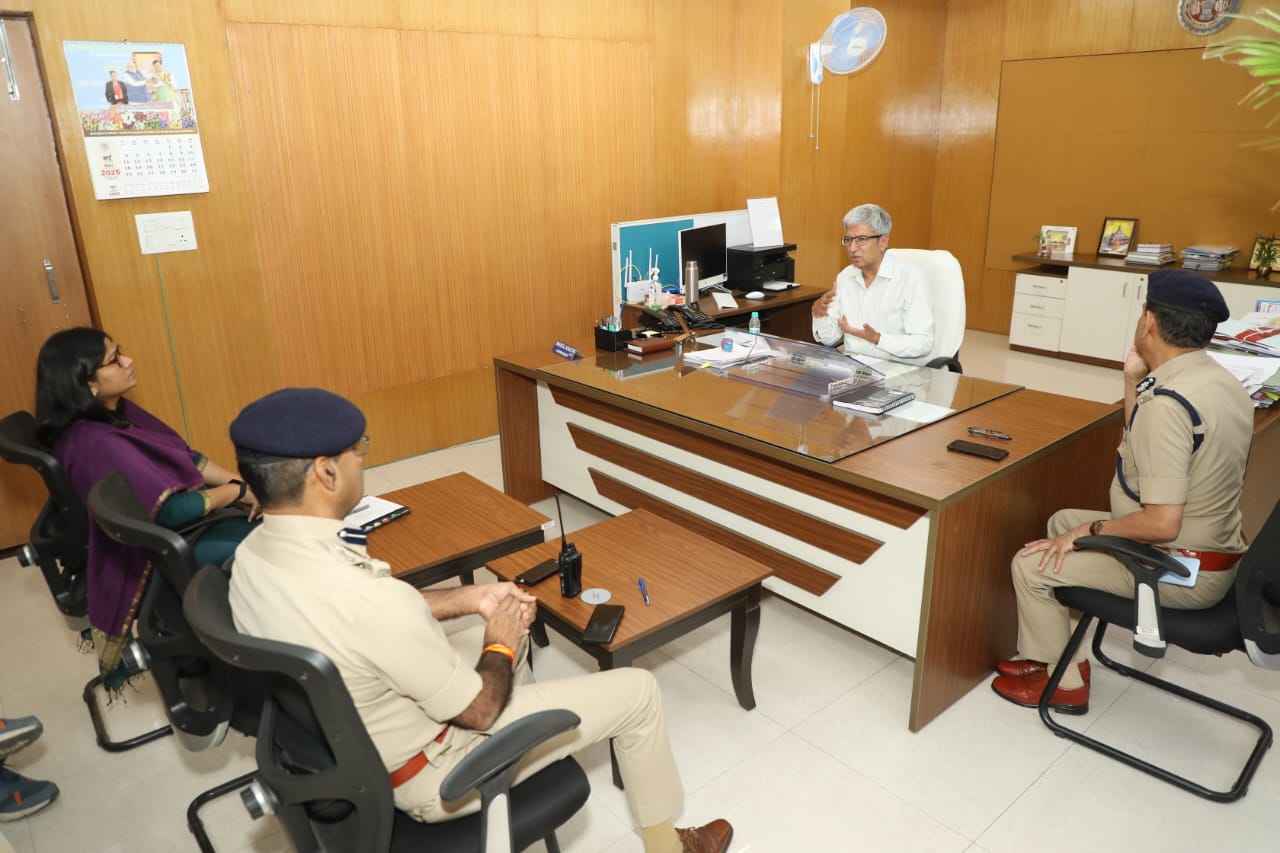 शहर के सभी 66 वार्डों की मैपिंग कर पर्याप्त सायरन लगवाएँ