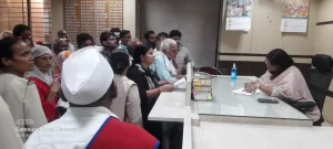 कलेक्टर श्रीमती चौहान ने सुनीं आमजनों की समस्यायें