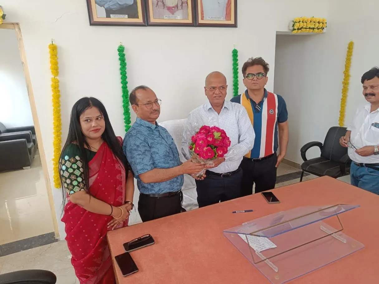 मुख्य अभियंता मौर्य को सेवानिवृति पर विदाई