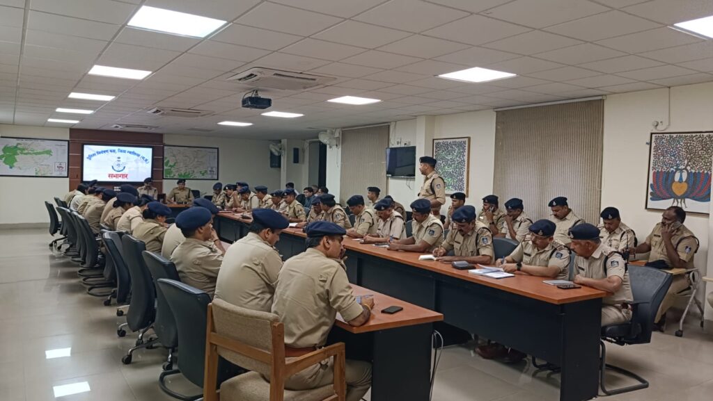 कानून-व्यवस्था सुदृढ़ रखने को 18 मार्च बैठक में सख्त निर्देश, त्योहारों से पहले पुलिस की बड़ी तैयारी, जानें पूरी रणनीति और असर अभी