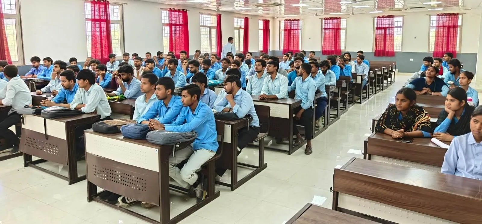 जिले में पीएनजी कनेक्शन को बढ़ावा

ओरियंटेशन कार्यक्रम के जरिए गैस कनेक्शन देने के लिये मैनपावर बढ़ाने पर जोर