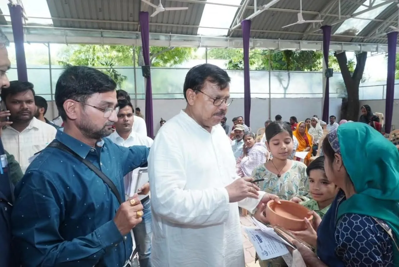 हर जरुरतमंद तक पहुंचे जनकल्याणकारी योजनाओं का लाभ - ऊर्जा मंत्री श्री तोमर

ऊर्जा मंत्री श्री तोमर ने की जनसुनवाई