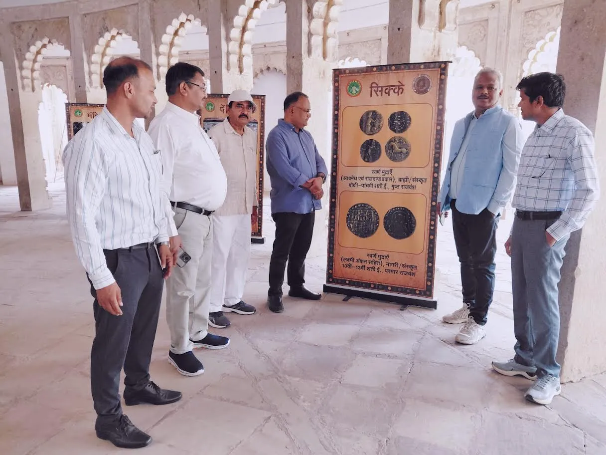 “हमारी धरोहर-हमारी पहचान” कार्यक्रम से बताया पर्यटन स्थल का महत्व
“विश्व विरासत दिवस” पर मोतीमहल में प्रदर्शनी आयोजित
7 दिवस तक नि:शुल्क कर सकेंगे अवलोकन