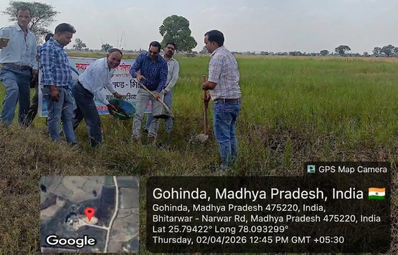 जल गंगा: पोखर पर श्रमदान से नई पहल