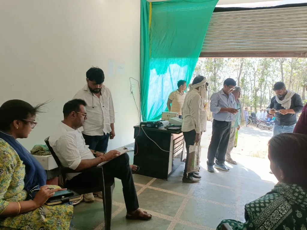 जिले में समर्थन मूल्य पर गेहूँ उपार्जन शुरू, पहले दिन 16 किसानों से हुई 690 क्विंटल गेहूँ की खरीदी 

व्यवस्थाओं को बेहतर कराने खरीदी केन्द्रों का निरीक्षण करने पहुँचे वरिष्ठ अधिकारी 