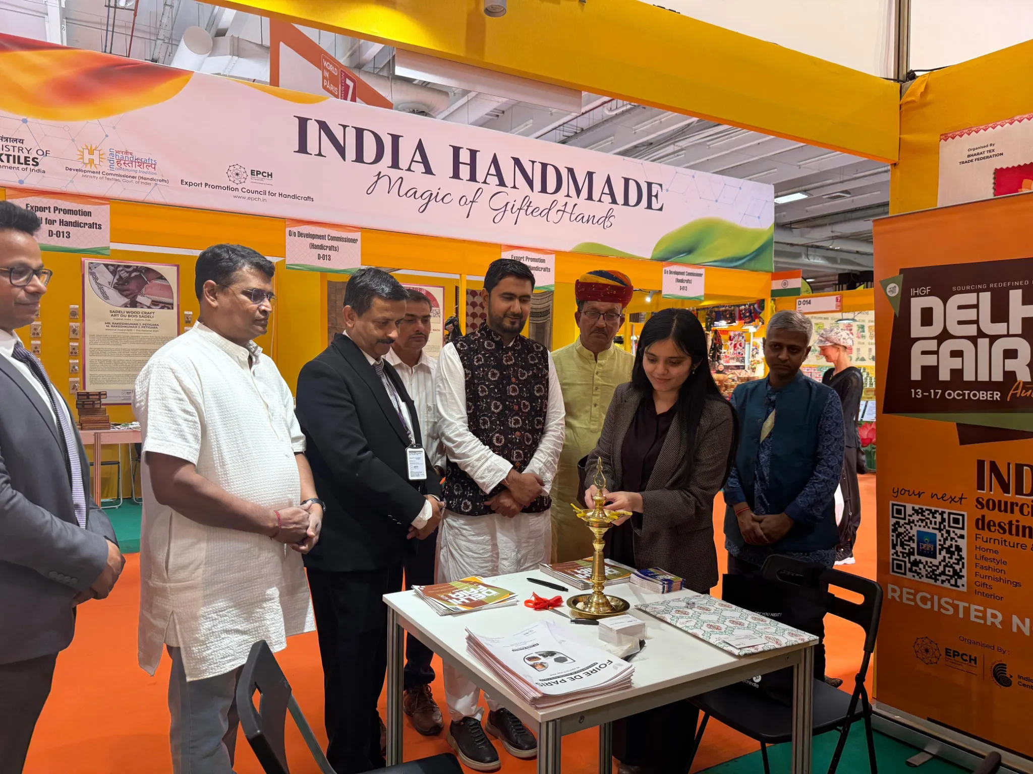 मध्यप्रदेश के शिल्प का फ्रांस में गूँज रहा है नाम : 'फ़ोयर डे पेरिस' में लहरा रहा है ‘बाग प्रिंट’ का परचम