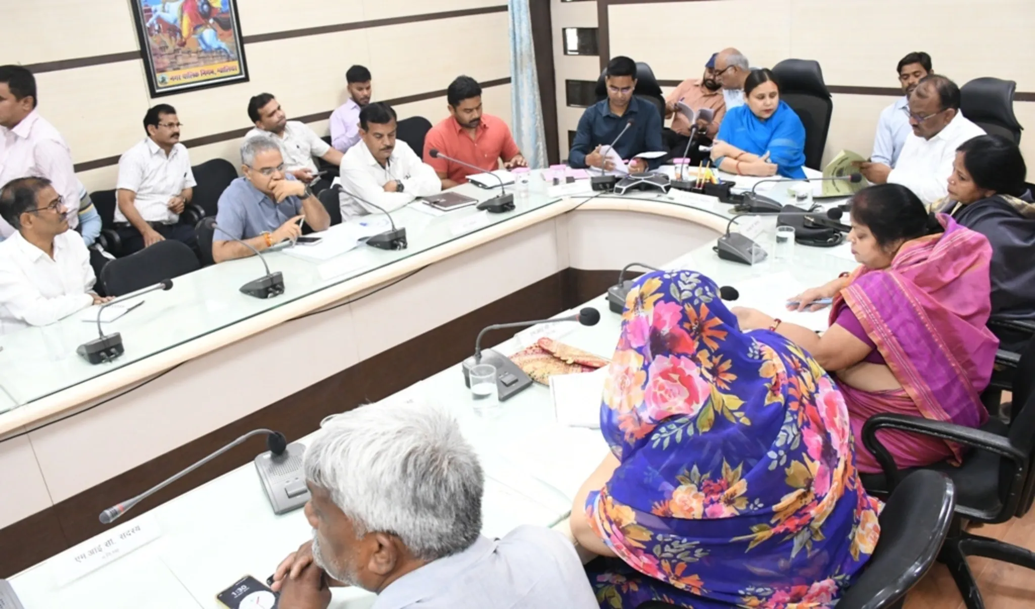 मेयर इन काउंसिल की बैठक आयोजित, लिए गए अनेक निर्णय