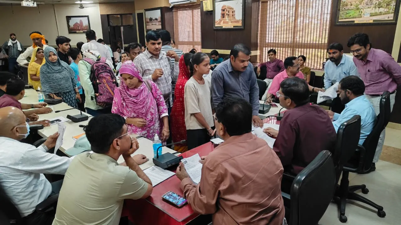 कलेक्ट्रेट की जन-सुनवाई में 135 आमजनों की समस्याओं की हुई सुनवाई 