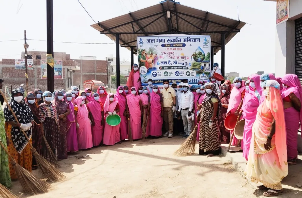 सफलता की कहानी  जब दीदियों ने थामी कमान, बूँद-बूँद बचाने का बन गया जज्बा  ग्वालियर जिले के गाँव-गाँव में गूंजा जल संरक्षण व स्वच्छता का मंत्र 