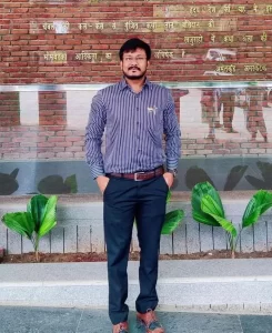सिविल हॉस्पिटल हजीरा ग्वालियर के बाल रोग विभाग के चिकित्सकों की बड़ी सफलता:- 

( डॉ. जयेंद्र आर्य ने 8 वर्ष के बच्चे को प्ल्यूरल इफ्यूजन (Massive Pleural Effusion) का किया उपचार)