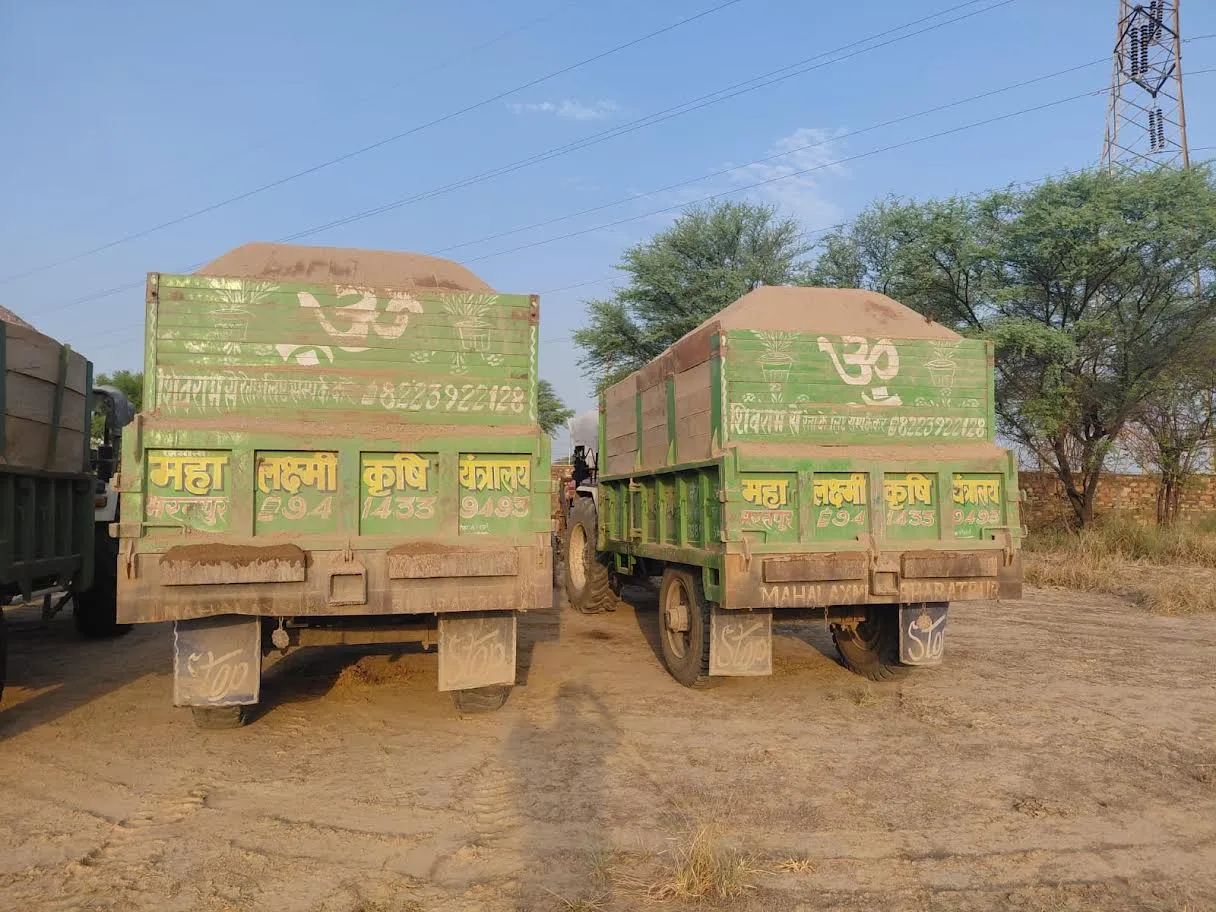 अवैध परिहवन करते हुए चार वाहन जब्त
खनिज विभाग के अधिकारियों ने की आकस्मिक जांच