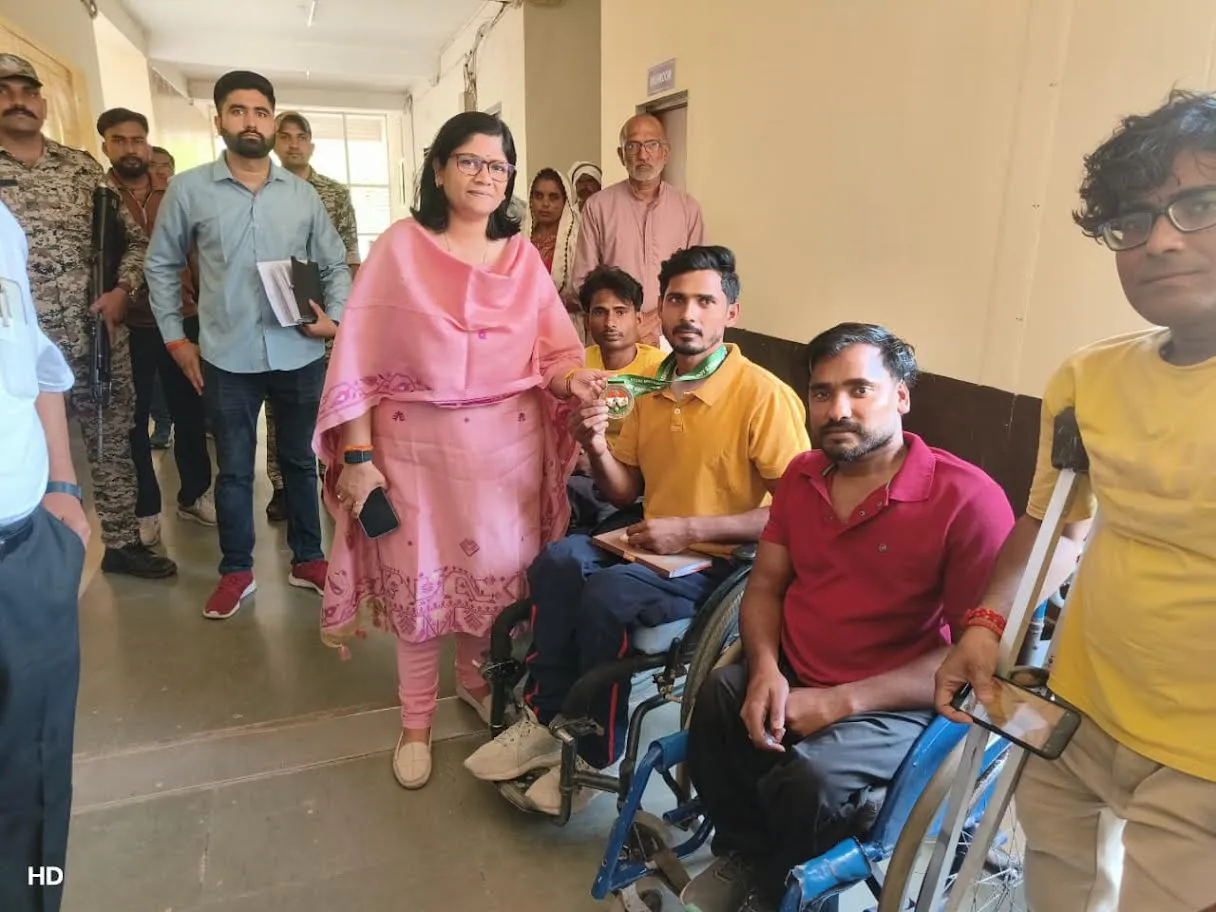 जिले के दृष्टि बाधित एवं श्रवण बाधित विद्यार्थियों को आवास सहायता प्राप्त करने का अवसर
कलेक्टर श्रीमती चौहान ने की पात्र दिव्यांग विद्यार्थियों से लाभ लेने की अपील