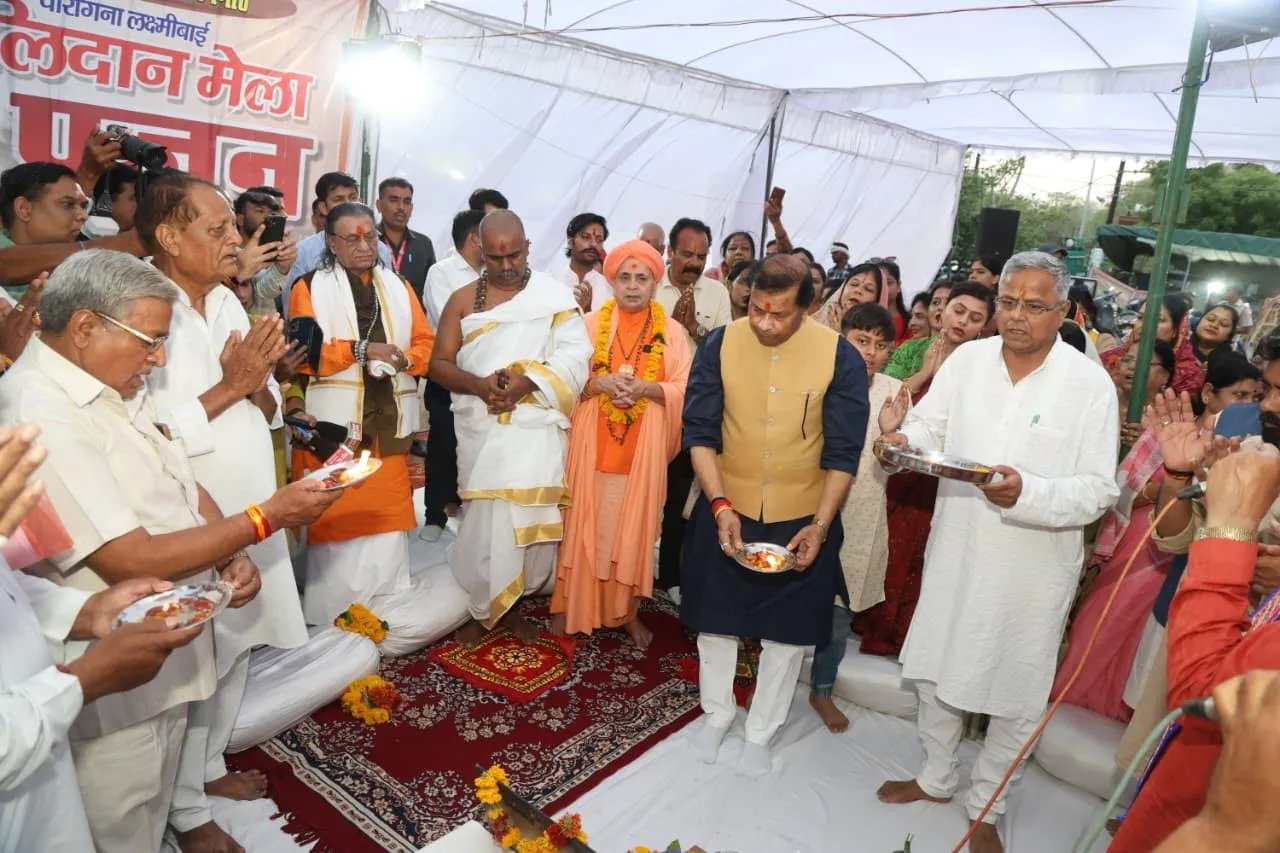 भावी पीढ़ी में देशभक्ति के संस्कार देना ही बलिदान मेला का उद्देश्य - श्री पवैया
वीरांगना लक्ष्मीबाई बलिदान मेला का संतो के सानिध्य में हुआ भूमिपूजन  17 व 18 जून को होगा बलिदान मेले का आयोजन