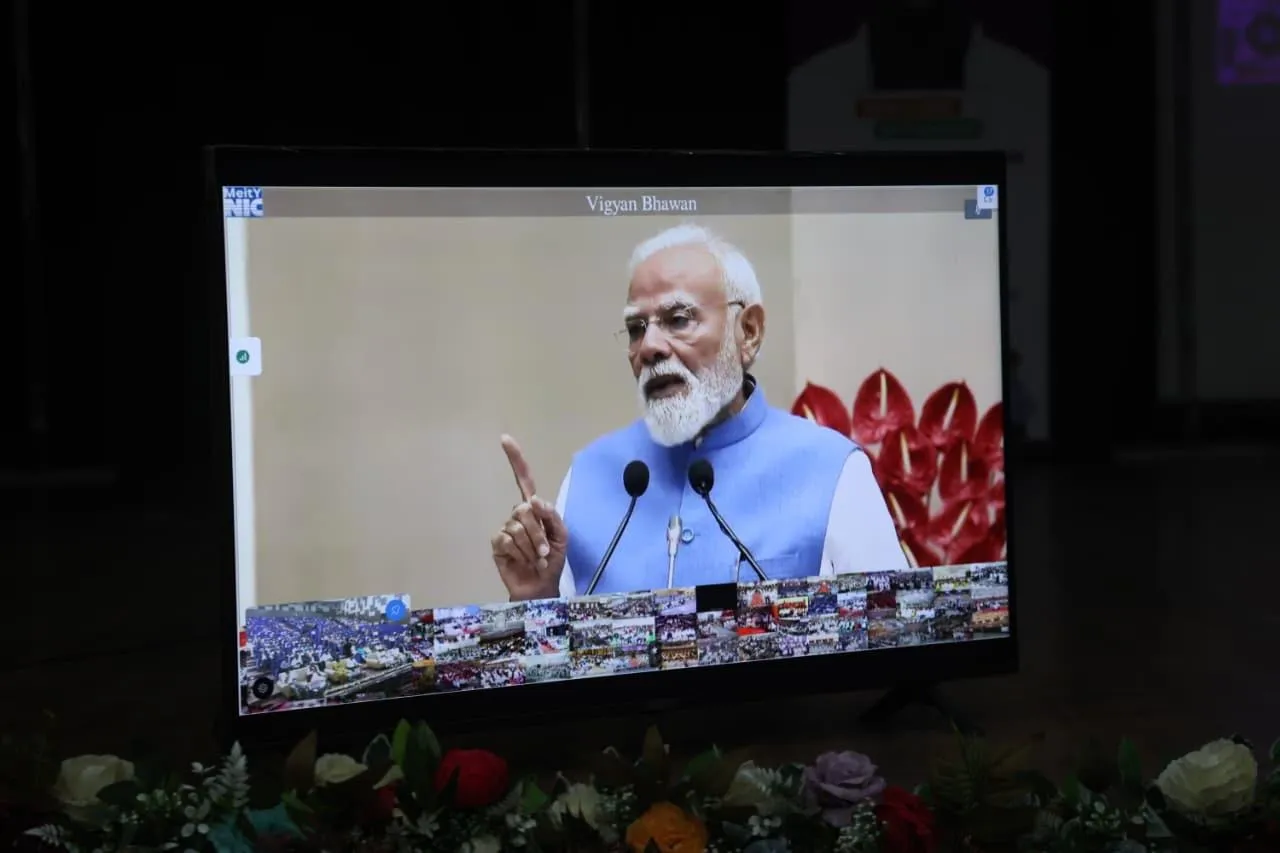 ग्वालियर में प्रधानमंत्री विकसित भारत रोजगार योजना के तहत हुआ भव्य आयोजन
प्रधानमंत्री श्री मोदी ने ग्वालियर सहित देशभर के कर्मचारियों व नियोक्ताओं के खातों में पहुँचाई 2400 करोड़ रुपए की धनराशि विधानसभा अध्यक्ष श्री तोमर के मुख्य आतिथ्य में ग्वालियर में हुआ कार्यक्रम का आयोजन