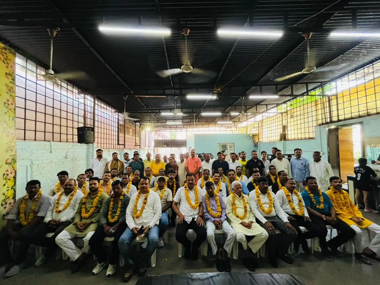 स्व. श्री संजय गांधी ने देश की युवा शक्ति को राजनीति की मुख्यधारा में जोड़ाः विधायक डाॅ. सिकरवार *संजय गांधी की पुण्यतिथि पर पुष्प अर्पित किए विधायक डाॅ. सिकरवार ने कांग्रेस के नव-नियुक्त मडंल अध्यक्षों का किया स्वागत