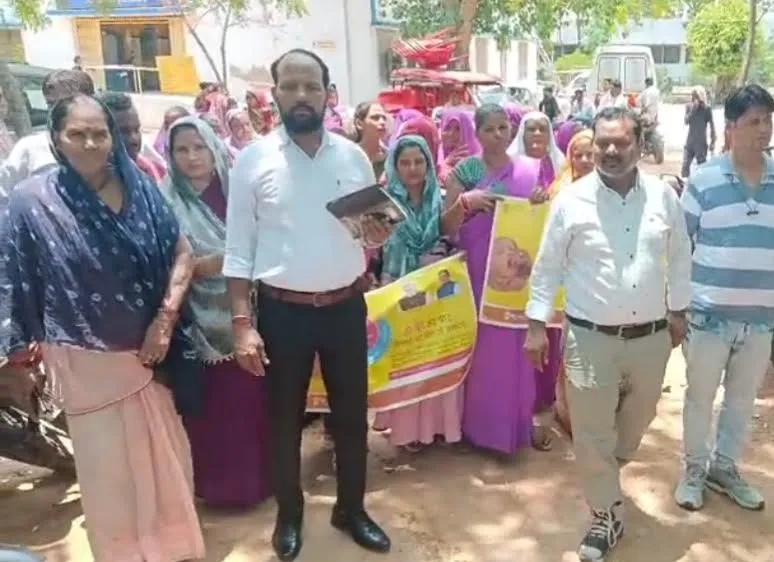 जिले में रविवार को 3 लाख से अधिक बच्चों को पिलाई जाएगी पल्स पोलियो की दवा  पल्स पोलियो अभियान की सभी तैयारियां पूर्ण
शहरी एवं ग्रामीण क्षेत्रों में निकाली गई जागरूकता रैली